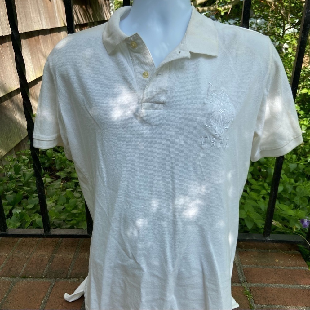 US Polo Association medium shirt. What the polo shirt was made for. Embroidered.